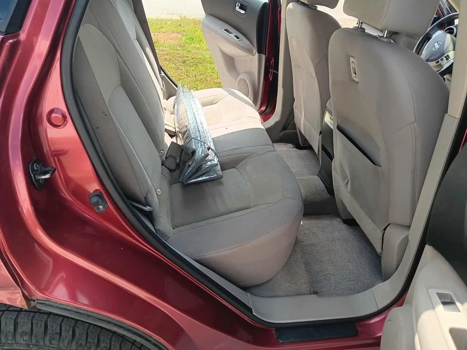 2009 Nissan Rogue - Image 9 of 14