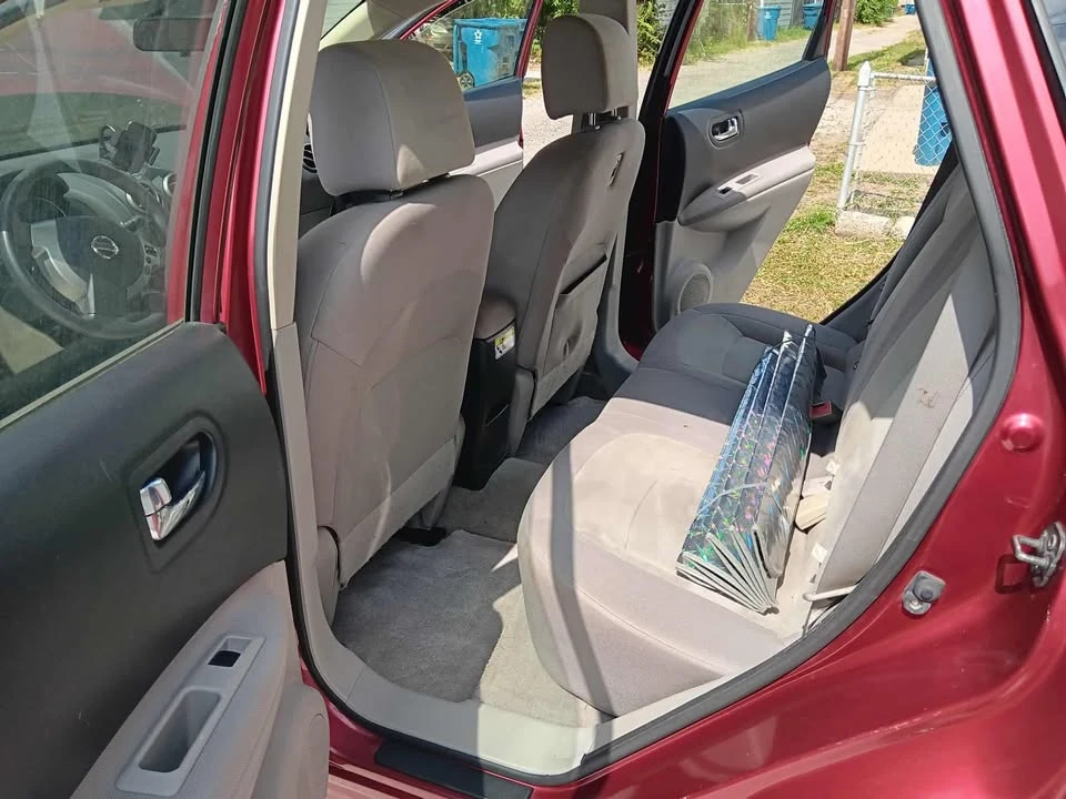 2009 Nissan Rogue - Image 7 of 14