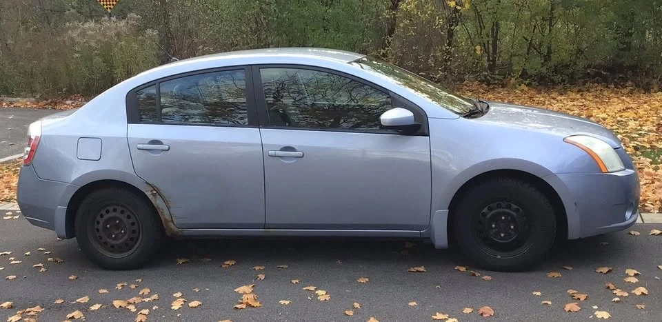 2009 Nissan Sentra 6th Gen - Image 5 of 9