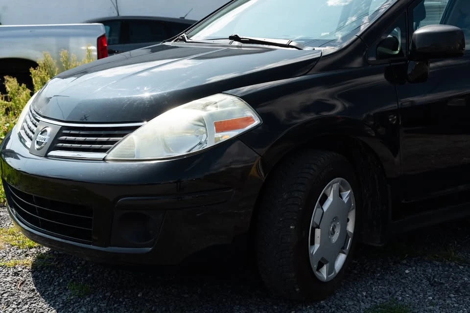 2009 Nissan Versa - Image 12 of 14