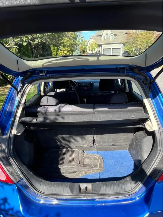 2009 Nissan Versa - Image 9 of 10