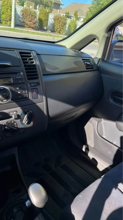 2009 Nissan Versa - Image 18 of 20