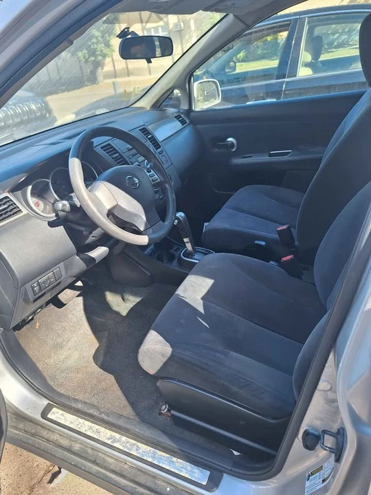 2009 Nissan Versa - Image 3 of 7