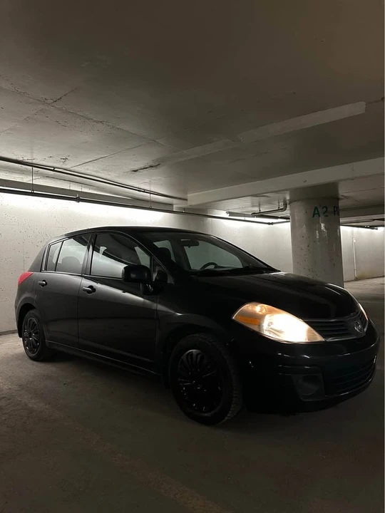 2009 Nissan Versa - Image 3 of 8