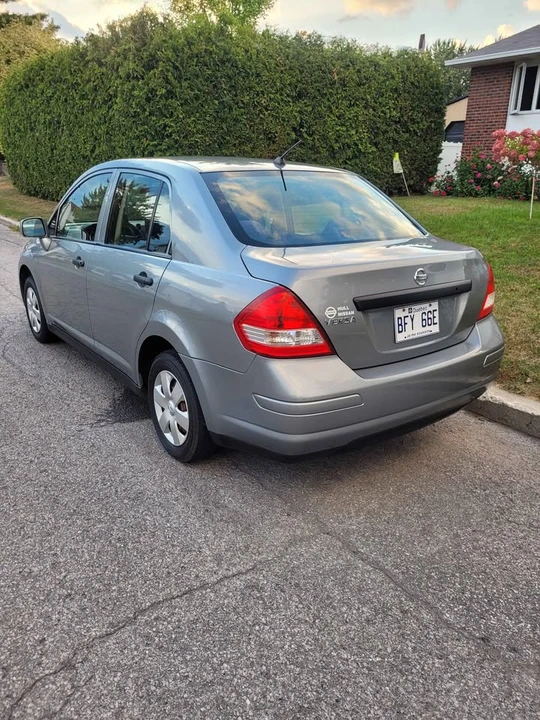 2009 Nissan Versa - Image 4 of 10