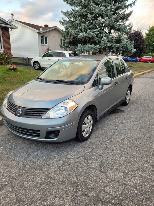 2009 Nissan Versa - Image 2 of 10