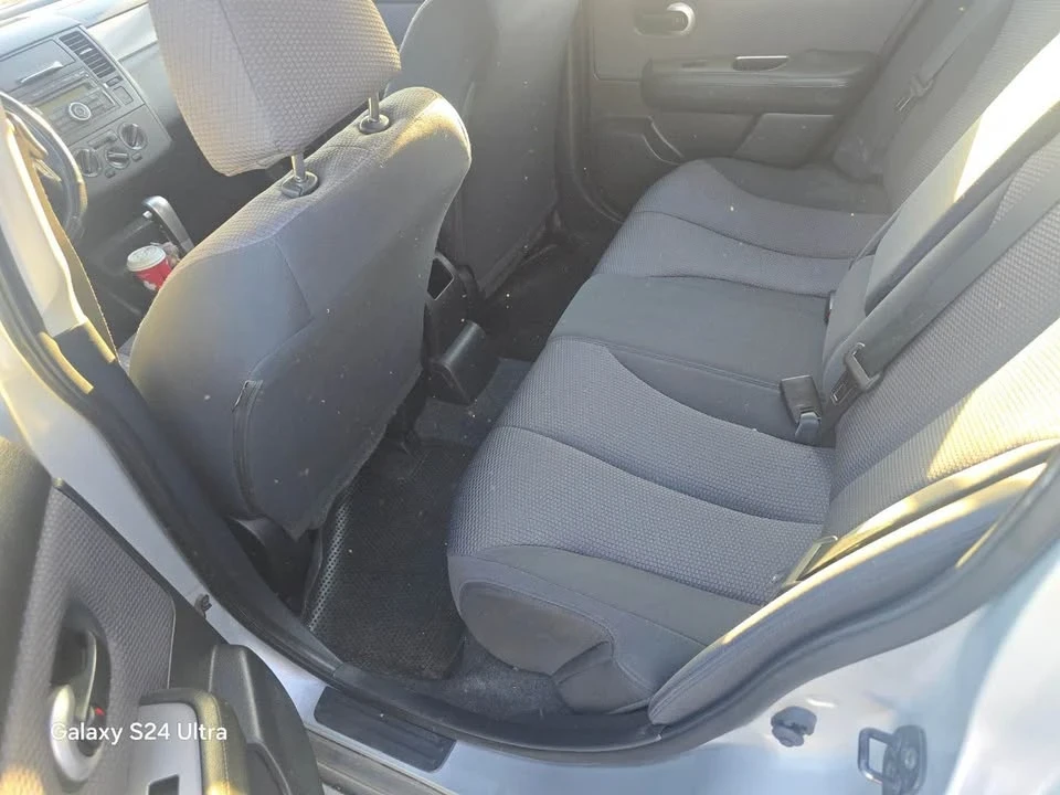 2009 Nissan Versa - Image 5 of 5