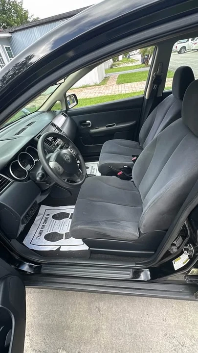2009 Nissan Versa - Image 4 of 6