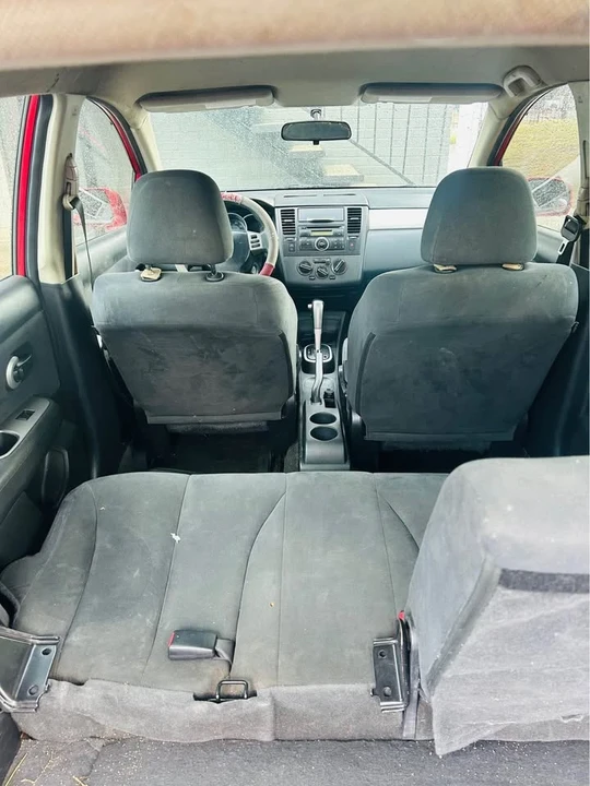 2009 Nissan Versa - Image 4 of 4