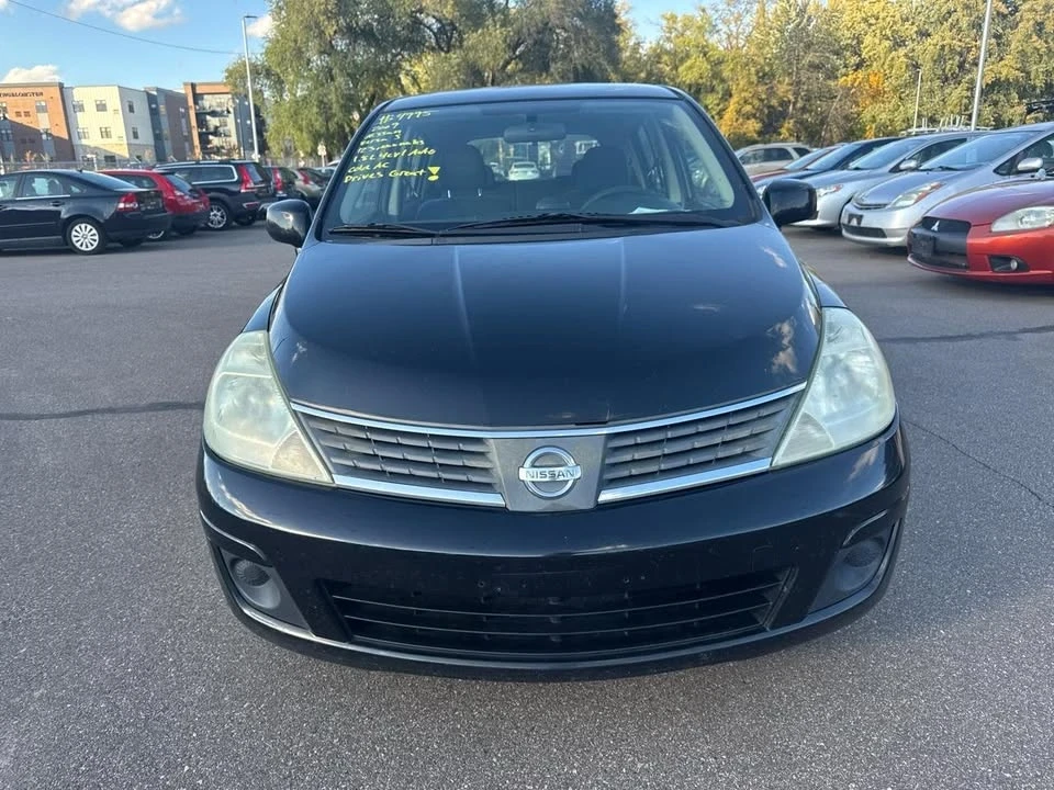 2009 Nissan Versa - Image 2 of 11