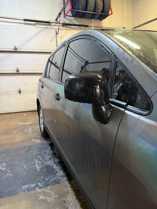 2009 Nissan Versa - Image 5 of 15