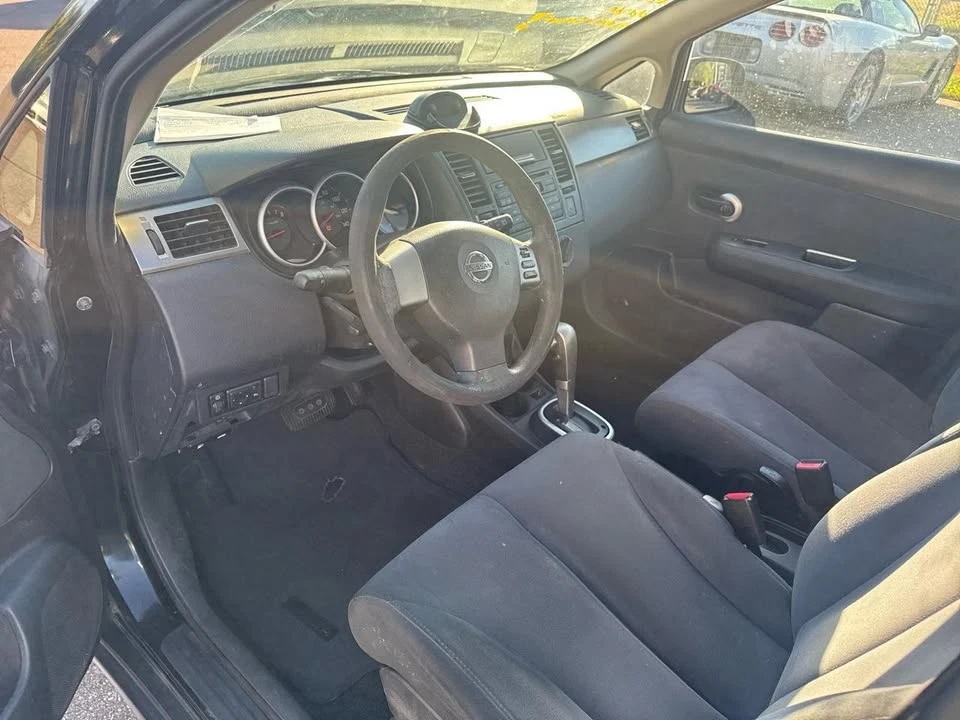 2009 Nissan Versa - Image 9 of 11