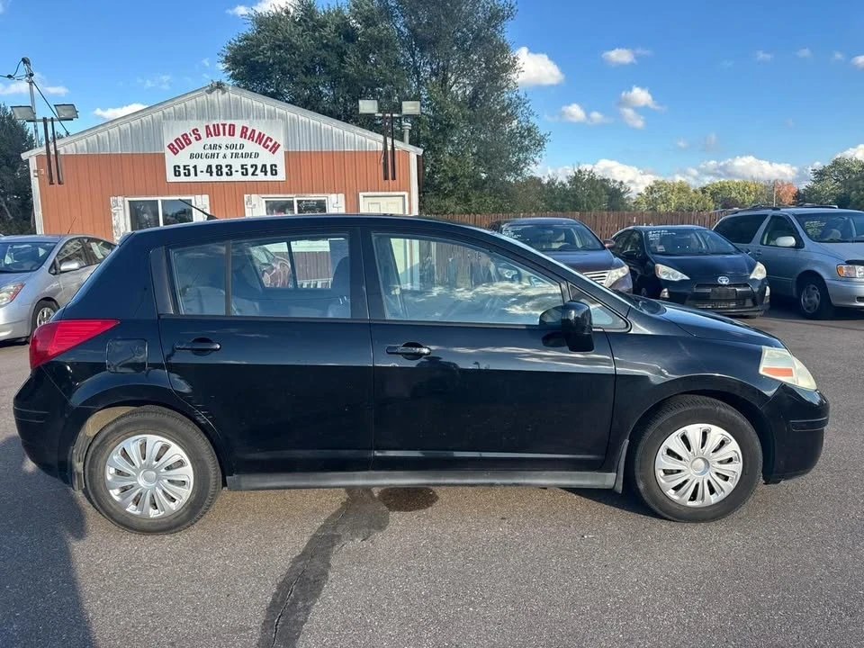 2009 Nissan Versa - Image 4 of 11