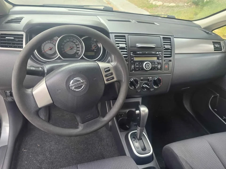 2009 Nissan Versa - Image 7 of 13