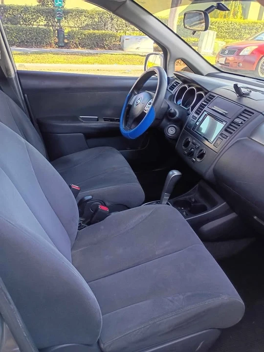 2009 Nissan Versa - Image 16 of 17