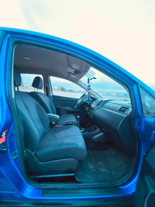 2009 Nissan Versa - Image 3 of 17