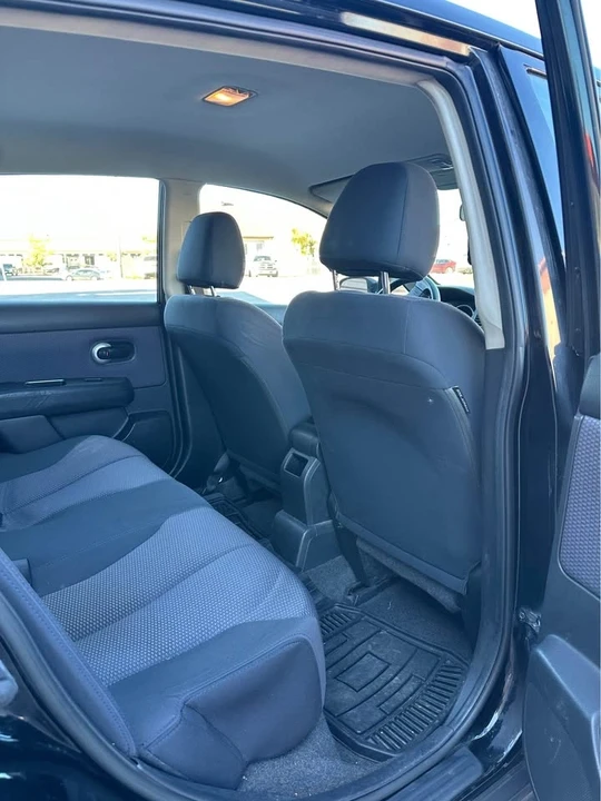 2009 Nissan Versa - Image 7 of 8