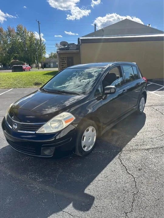 2009 Nissan Versa - Image 3 of 10
