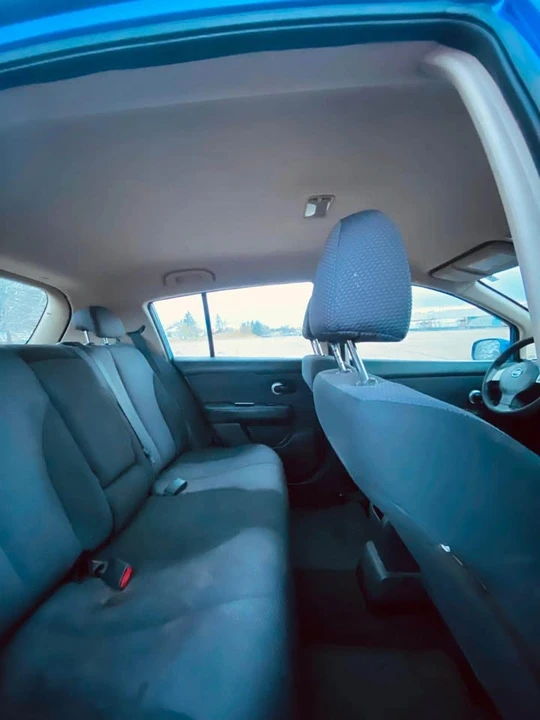 2009 Nissan Versa - Image 12 of 15