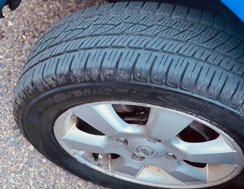 2009 Nissan Versa - Image 14 of 15