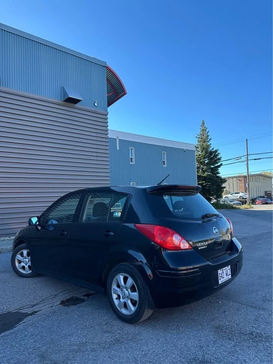 2009 Nissan Versa - Image 3 of 8