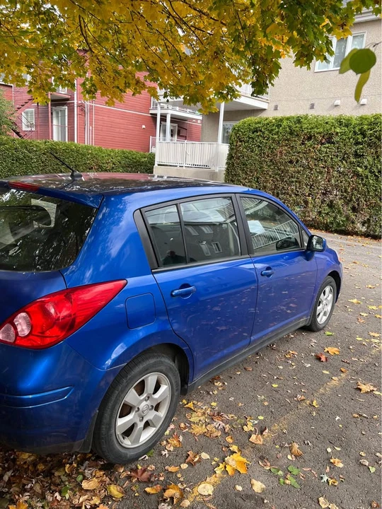 2009 Nissan Versa - Image 3 of 7