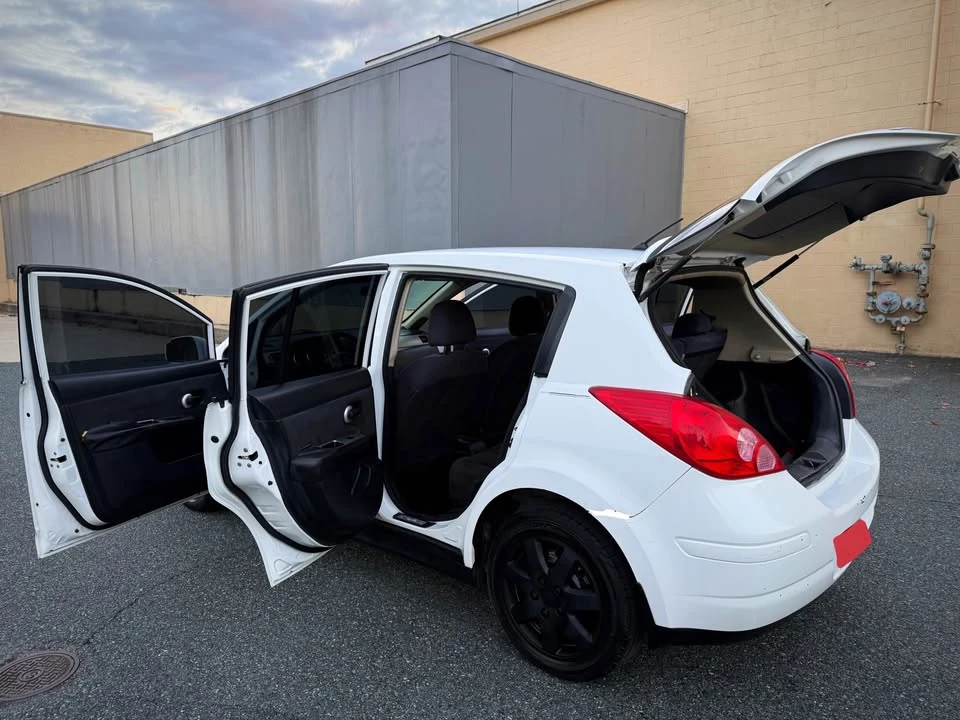 2009 Nissan Versa - Image 12 of 20