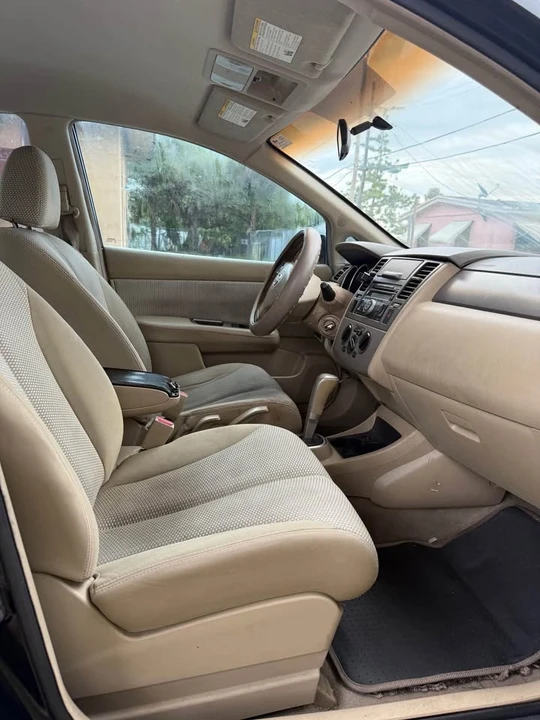2009 Nissan Versa - Image 6 of 7