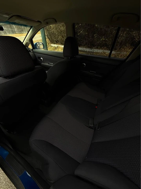 2009 Nissan Versa - Image 5 of 5