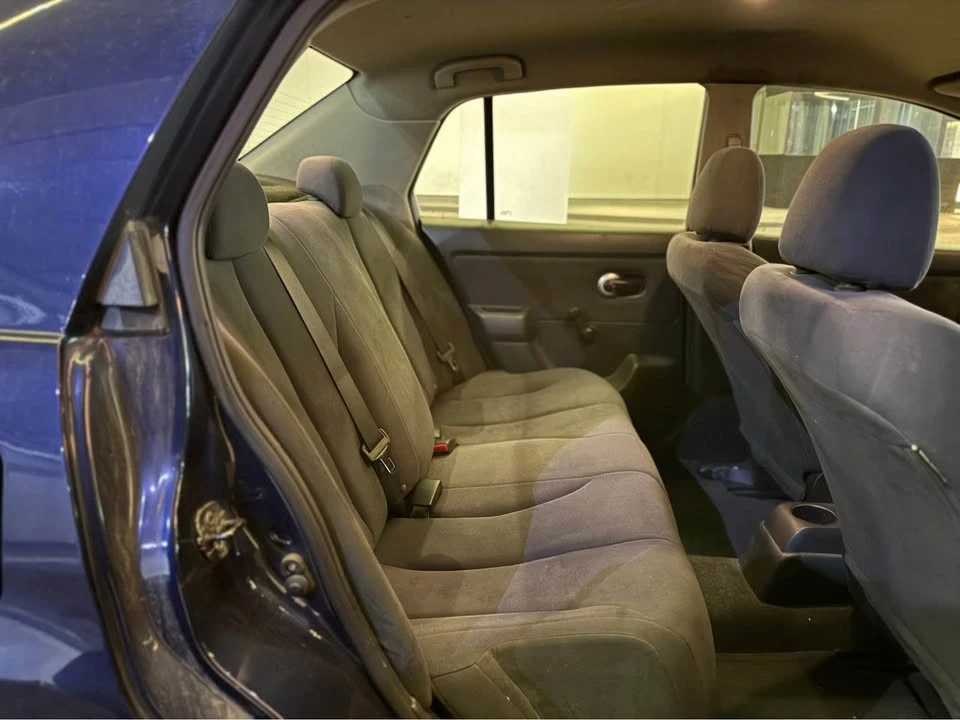 2009 Nissan Versa - Image 15 of 17