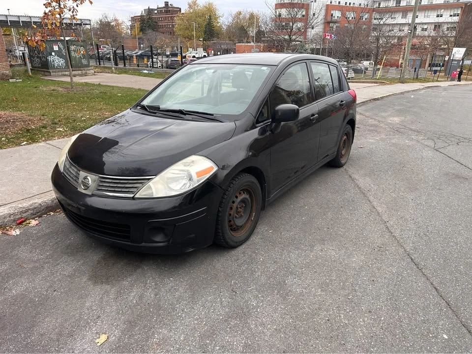 2009 Nissan Versa - Image 2 of 5