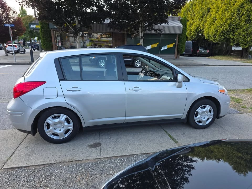2009 Nissan Versa - Image 7 of 16