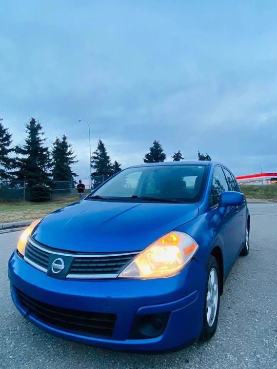 2009 Nissan Versa - Image 3 of 15