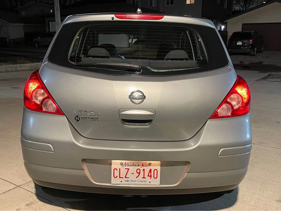 2009 Nissan Versa - Image 4 of 9