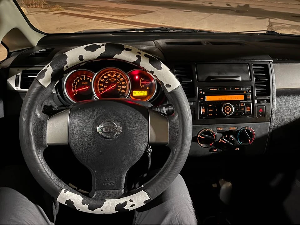 2009 Nissan Versa - Image 9 of 9