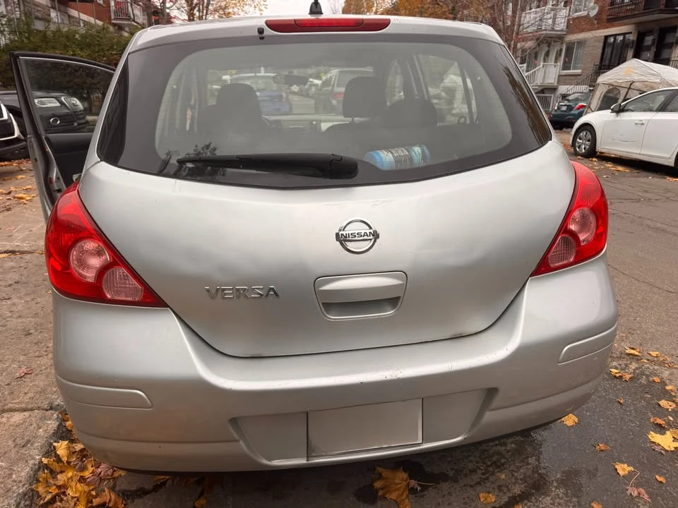 2009 Nissan Versa - Image 7 of 12