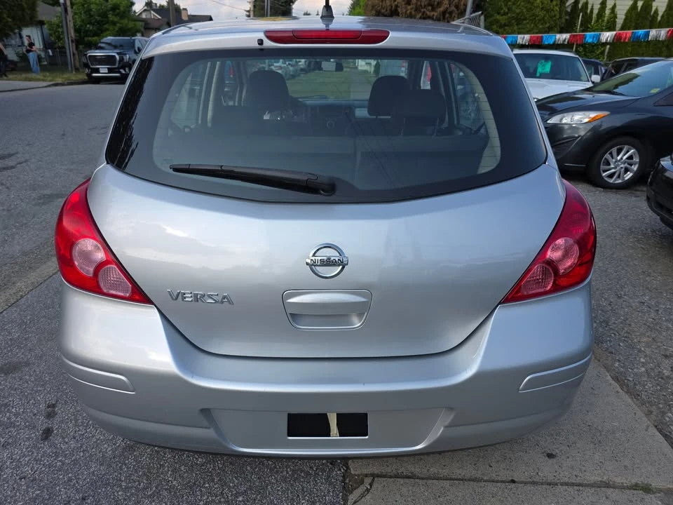 2009 Nissan Versa - Image 5 of 16