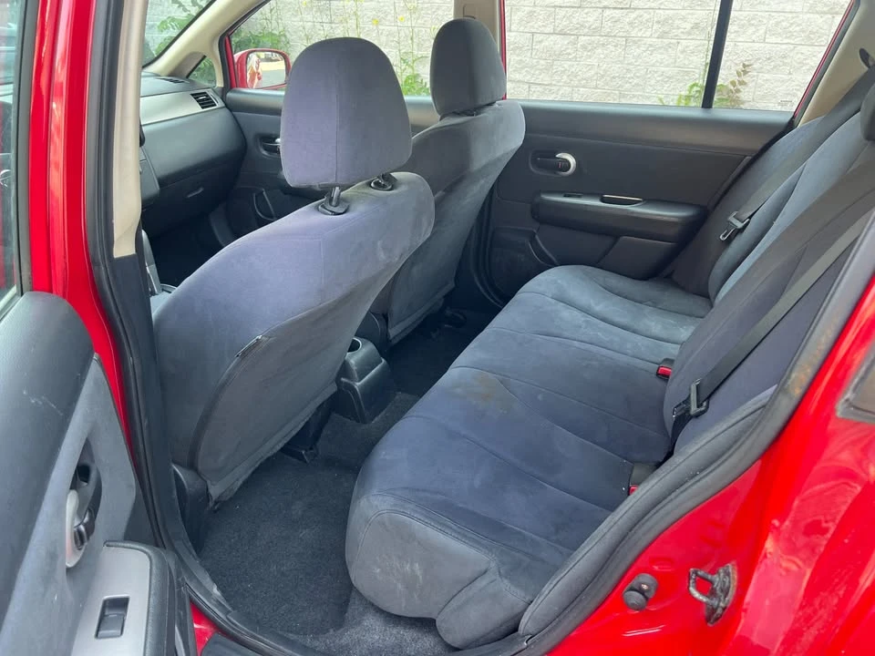 2009 Nissan Versa - Image 13 of 17