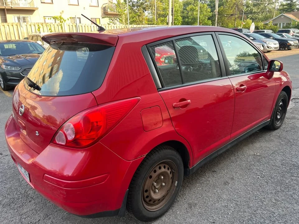 2009 Nissan Versa - Image 8 of 17