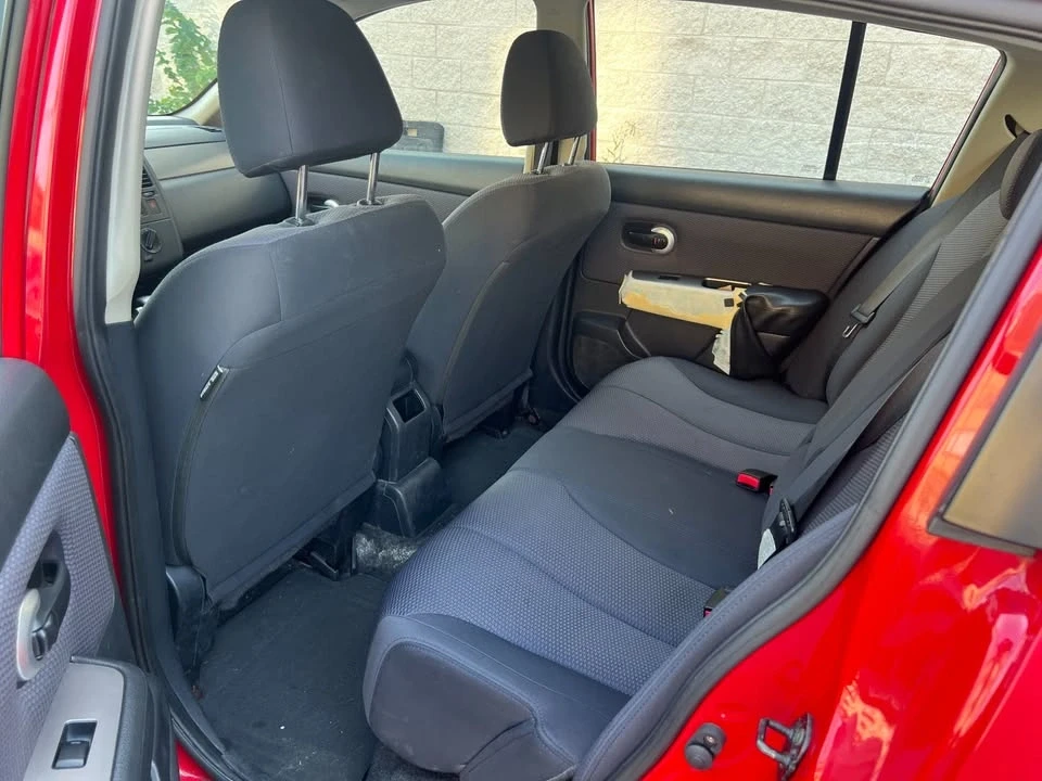 2009 Nissan Versa - Image 10 of 16