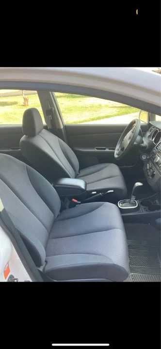 2009 Nissan Versa - Image 6 of 9