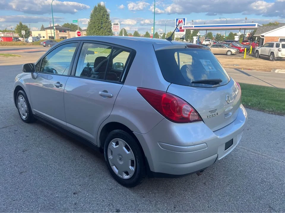 2009 Nissan Versa - Image 6 of 16