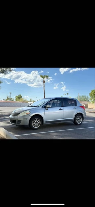 2009 Nissan Versa - Image 2 of 6