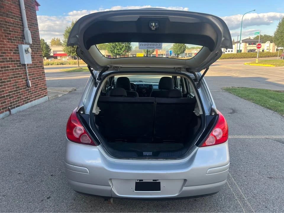 2009 Nissan Versa - Image 11 of 16