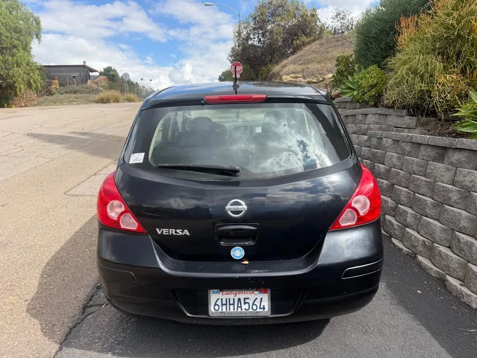 2009 Nissan Versa - Image 5 of 9
