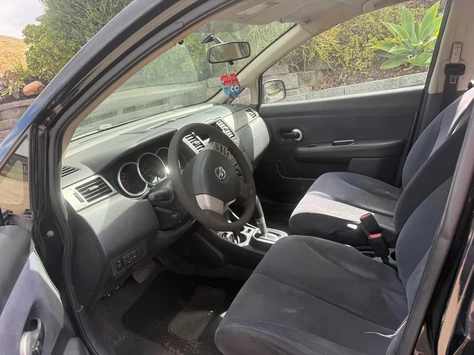 2009 Nissan Versa - Image 7 of 9