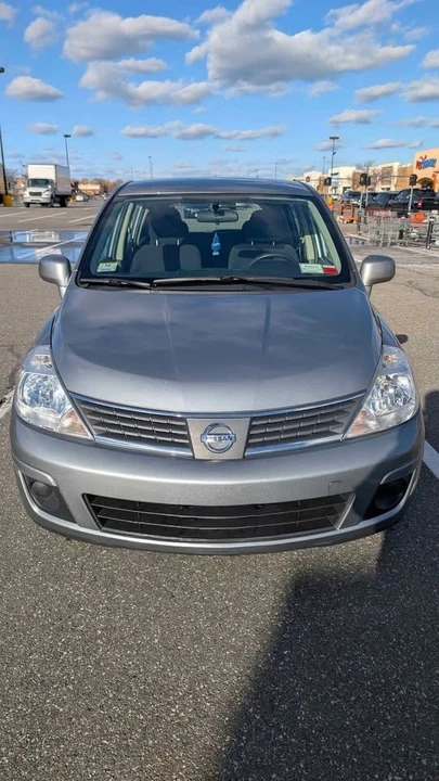 2009 Nissan Versa - Image 9 of 10
