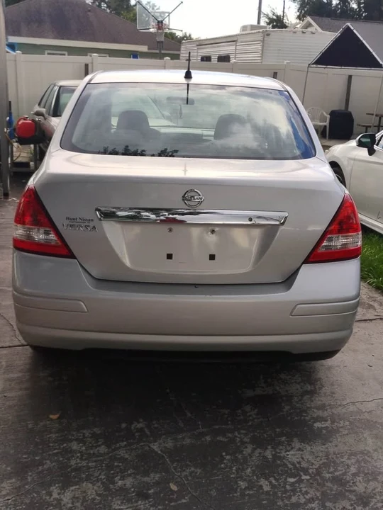 2009 Nissan Versa - Image 2 of 13