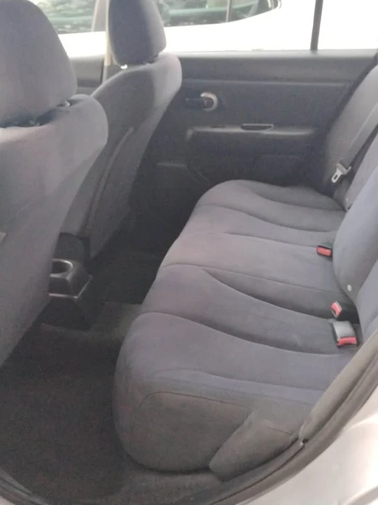 2009 Nissan Versa - Image 4 of 13