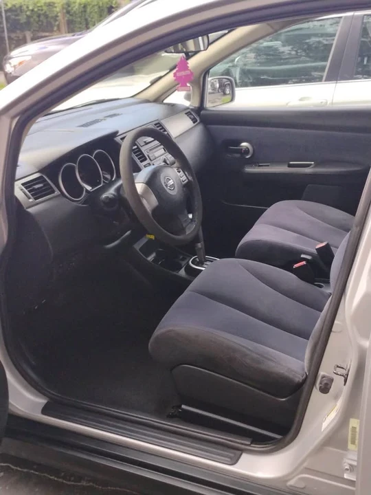 2009 Nissan Versa - Image 13 of 13